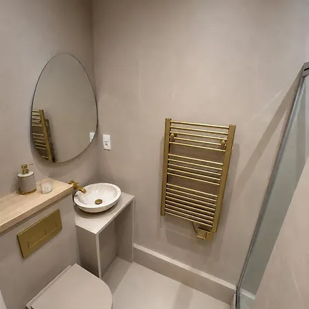 Apartman Cozy With Balcony In *