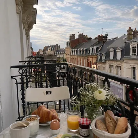 Cozy With Balcony In *